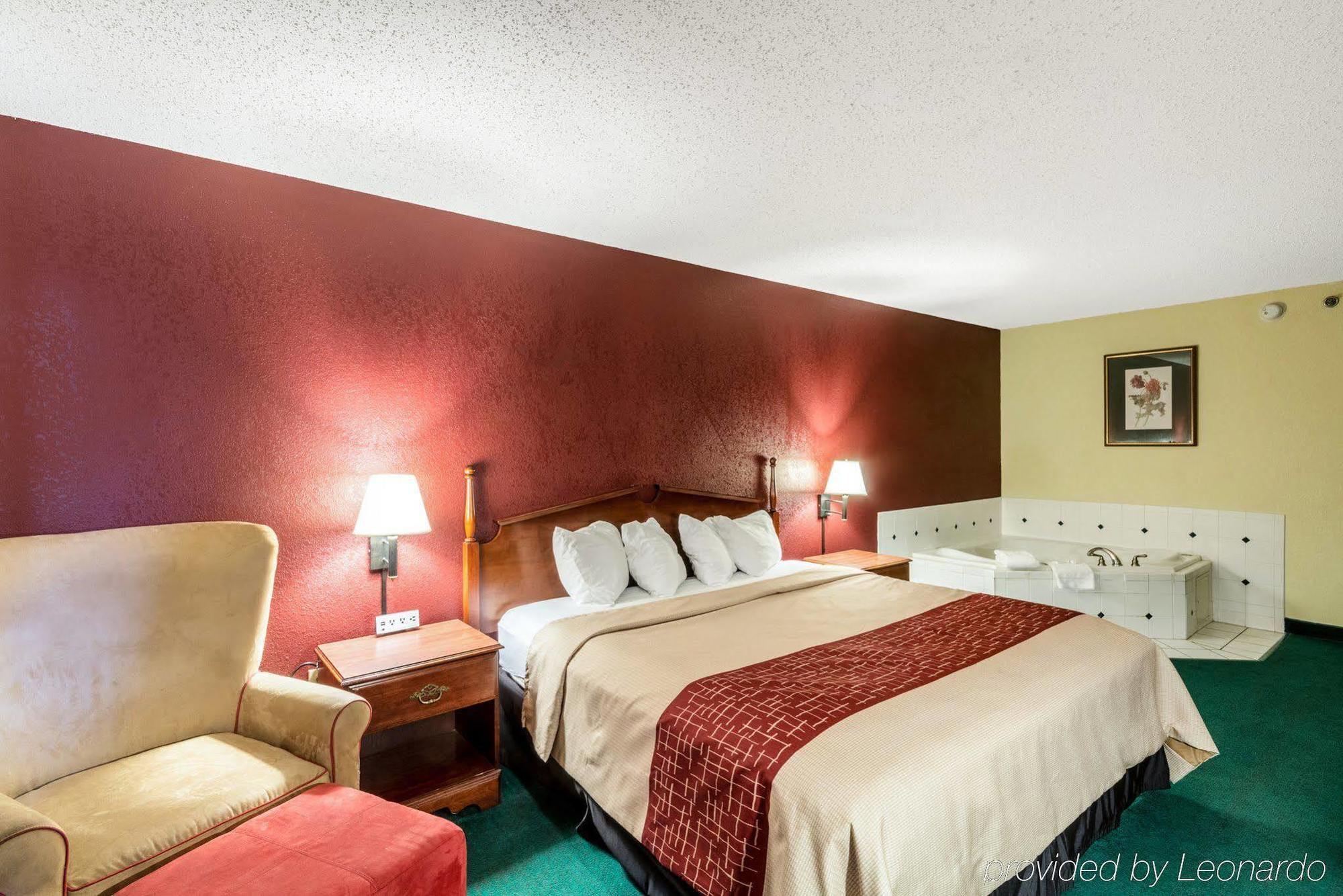 Red Roof Inn Морхед Экстерьер фото