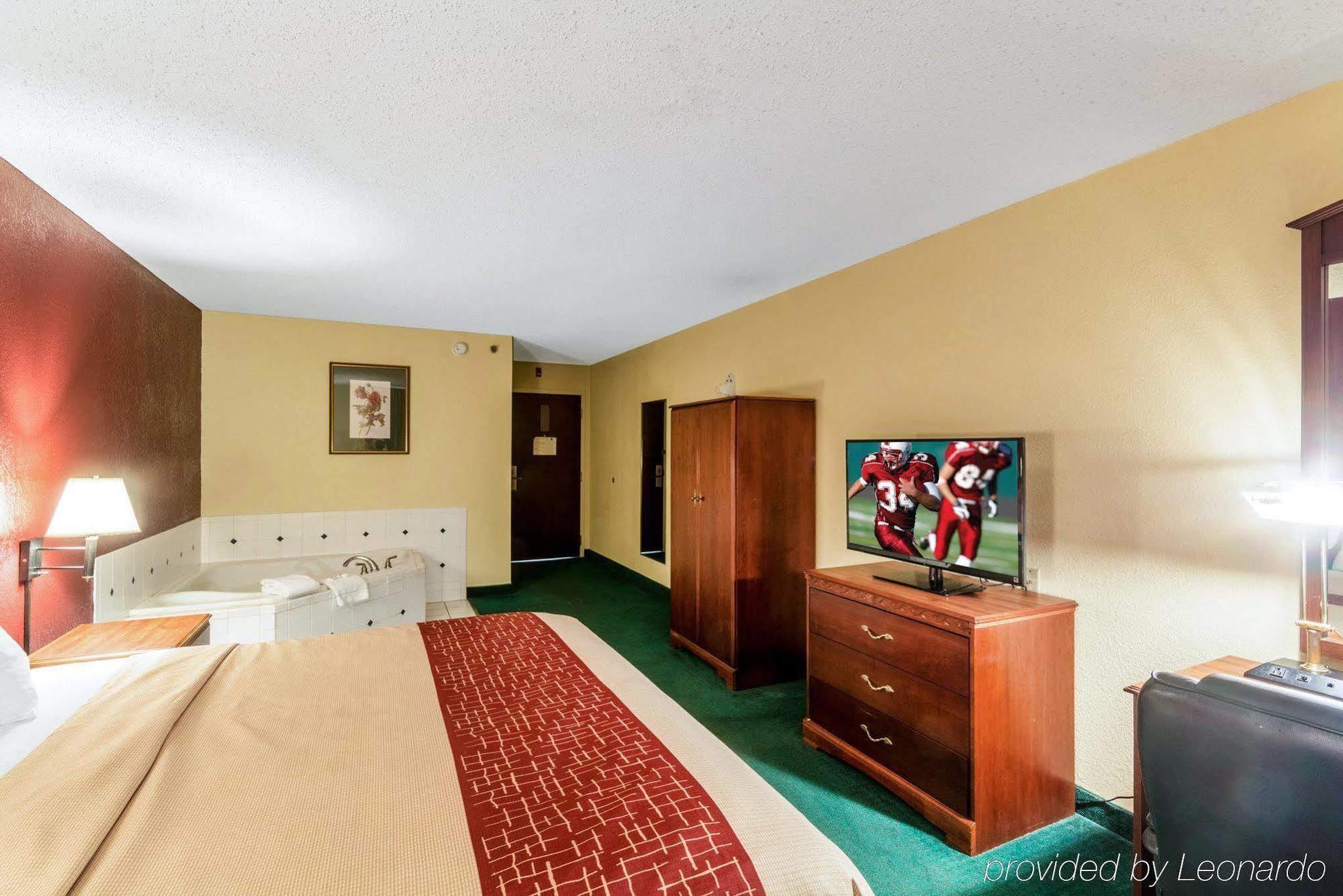 Red Roof Inn Морхед Экстерьер фото